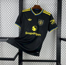 MANCHESTER UNITED III 25/26 HOMBRE (VERSIÓN FAN)
